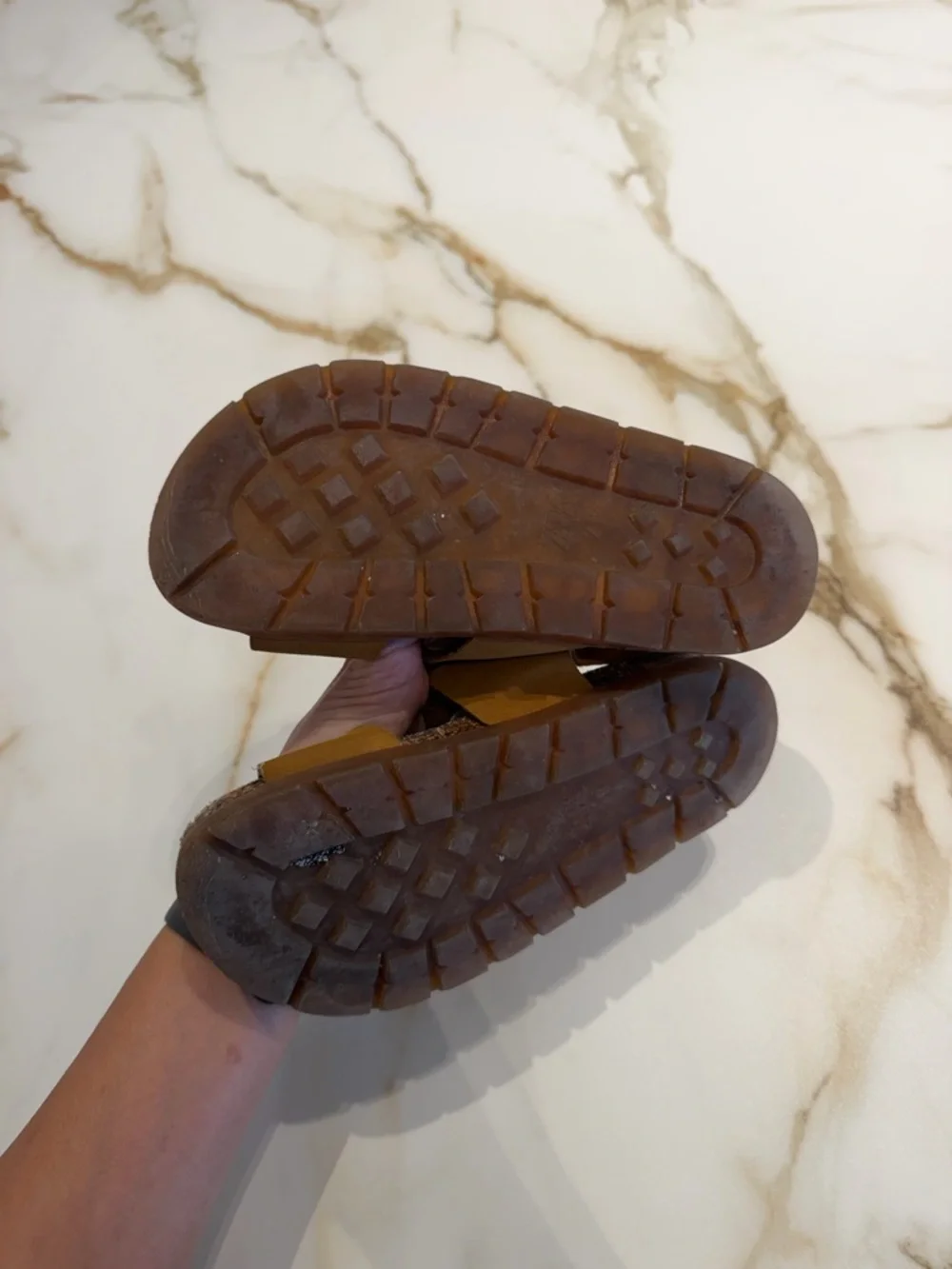 N/A comfortable brown